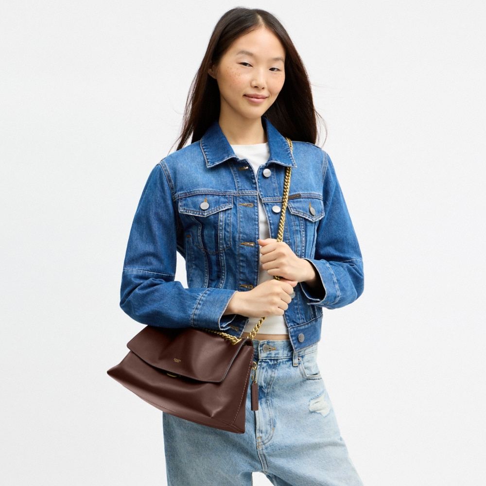 Coach Chelsea Shoulder Bag 30 With Chain - Preorder