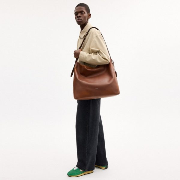 Coach Mott Messenger Bag In Loved Leather - Preorder