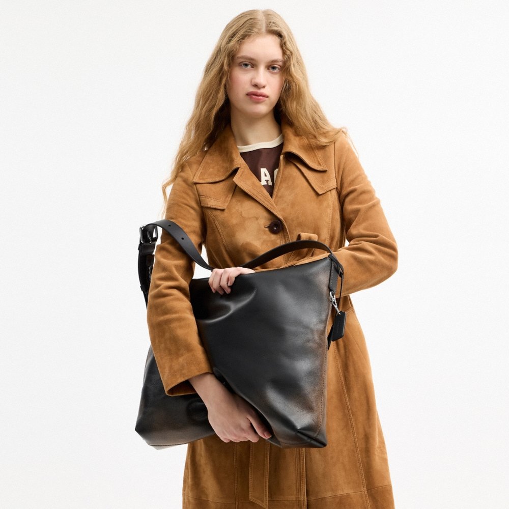 Coach Mott Messenger Bag In Loved Leather - Preorder