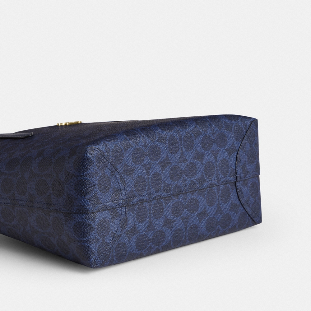 Coach Outlet Medium City Tote Bag In Signature Canvas - Preorder