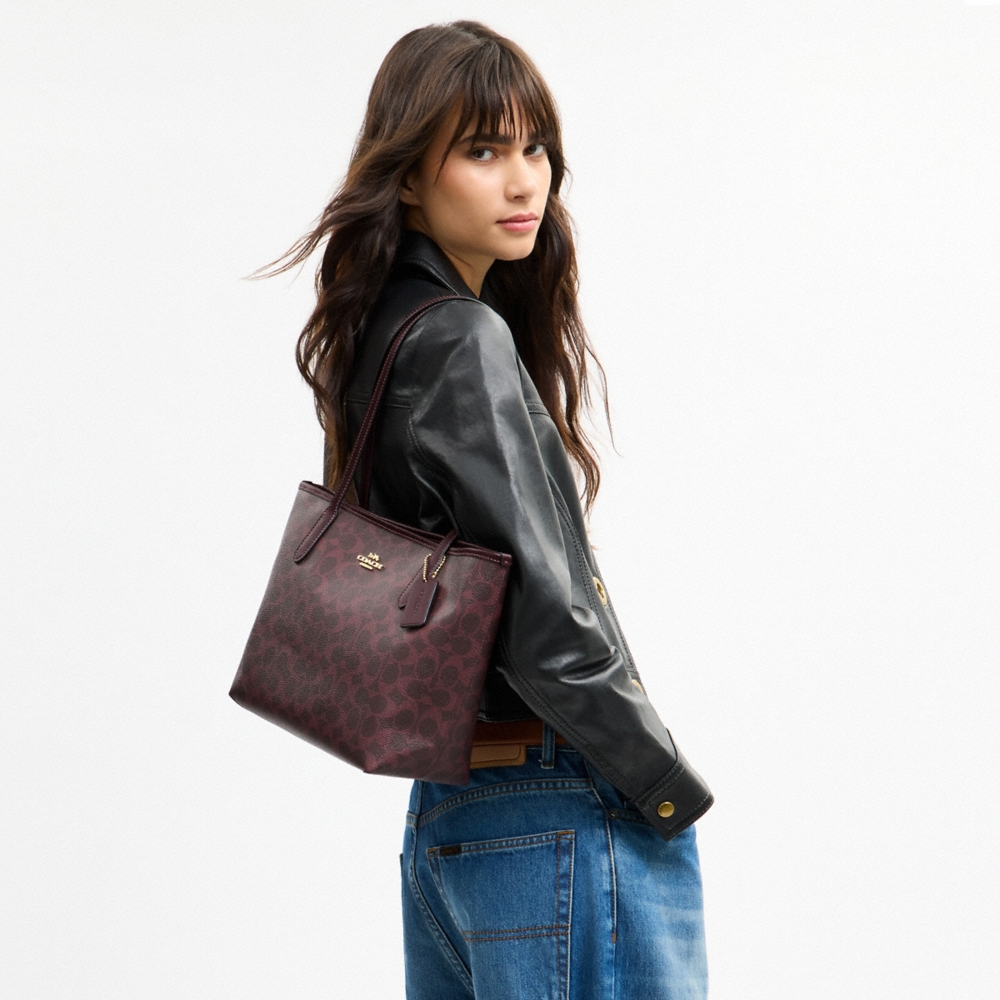 Coach Outlet Medium City Tote Bag In Signature Canvas - Preorder
