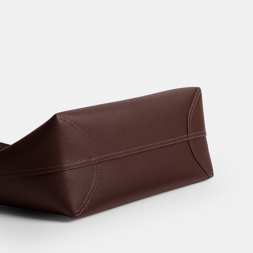 Coach Outlet Medium City Tote Bag - Preorder