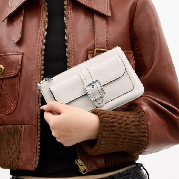 Coach Outlet Ashton Wristlet - Preorder