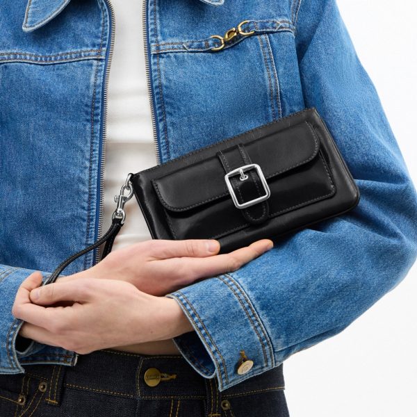 Coach Outlet Ashton Wristlet - Preorder