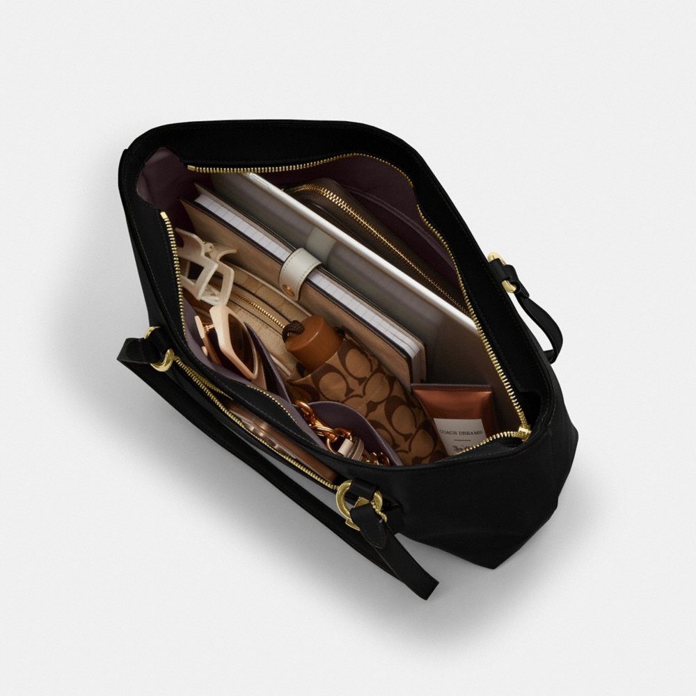 Coach Outlet Station Tote Bag - Preorder