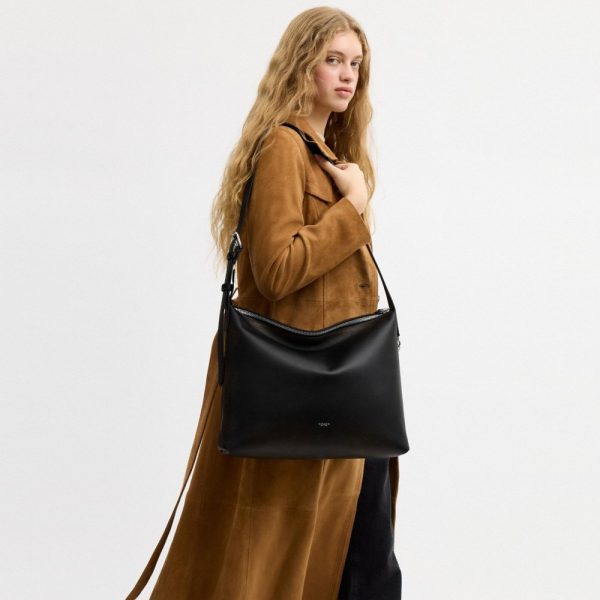 Coach Outlet Mott Messenger Bag 38 In Loved Leather - Preorder