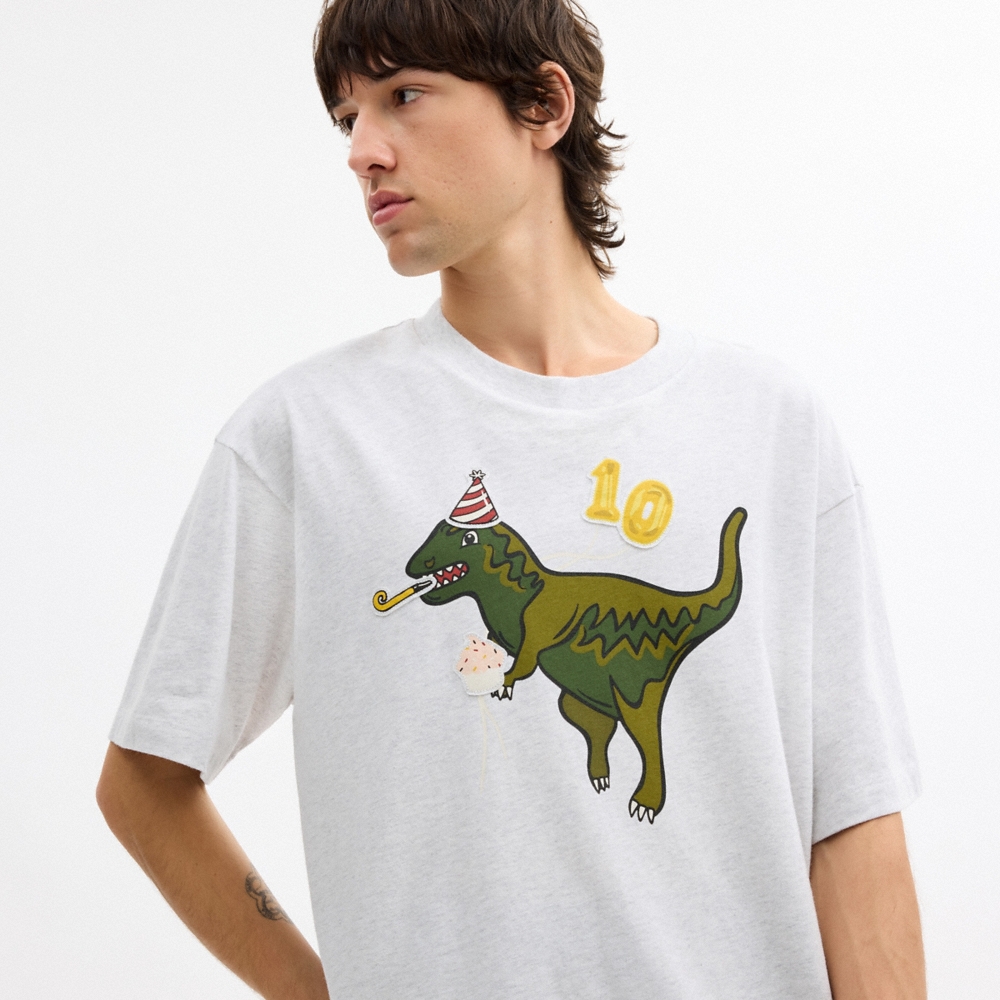 Coach Outlet Rexy 10th Birthday Relaxed T-Shirt In Organic Cotton - Preorder