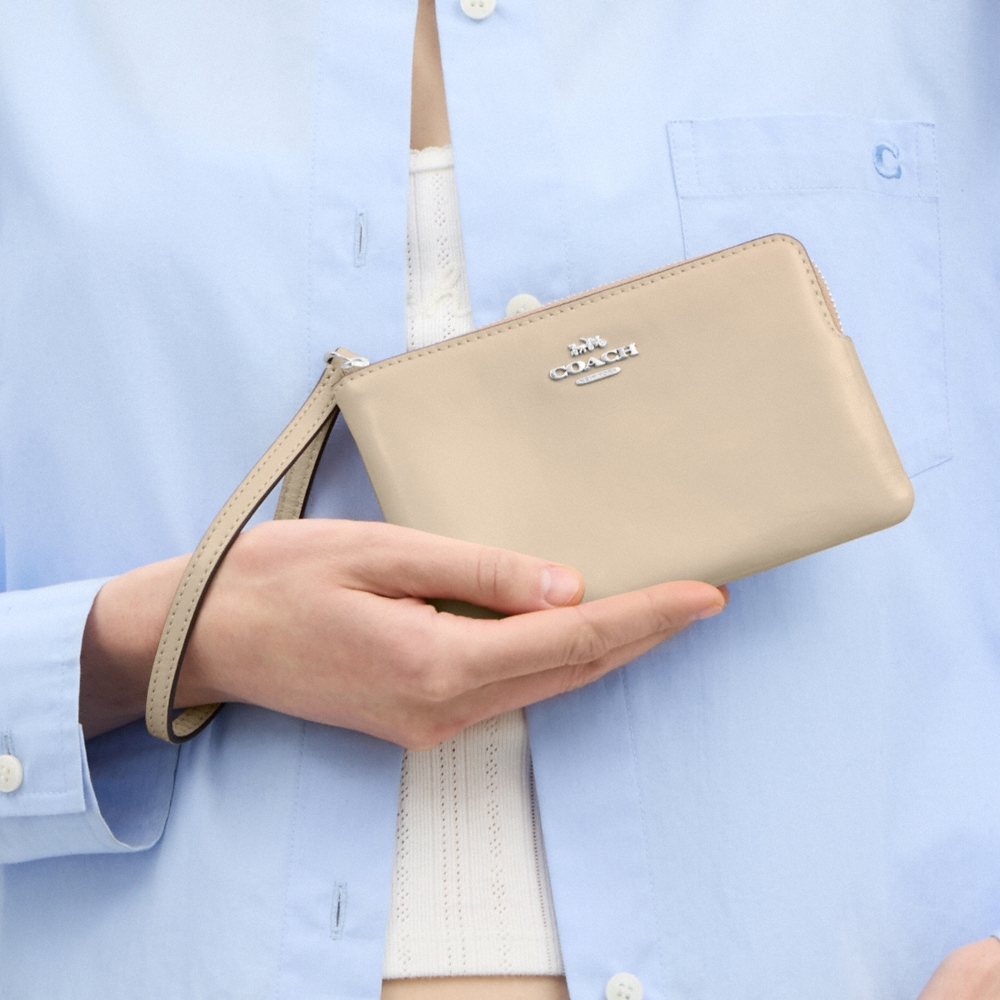 Coach Outlet Corner Zip Wristlet - Preorder