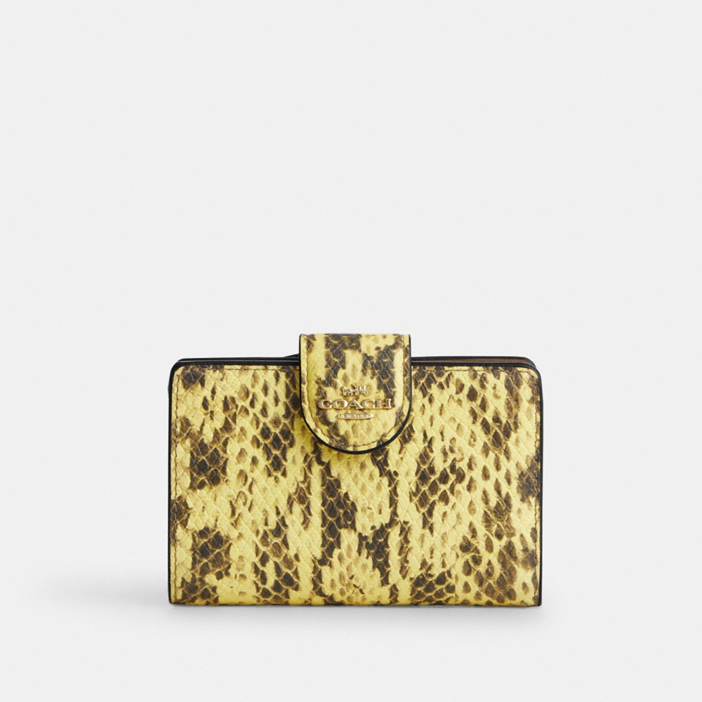Coach Outlet Medium Corner Zip Wallet - Preorder