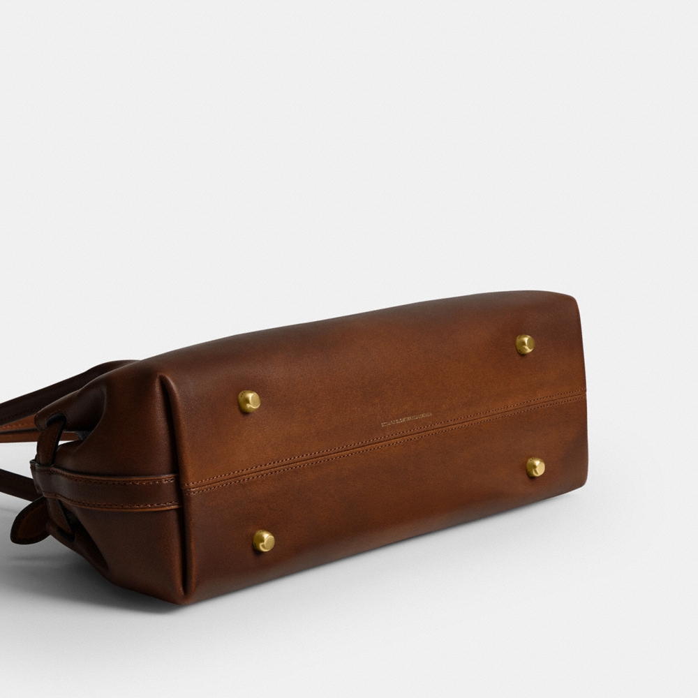 Coach Empire Carryall Bag 34 In Loved Leather - Preorder