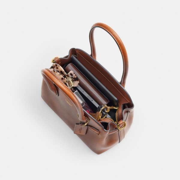 Coach Empire Carryall Bag 21 In Loved Leather - Preorder