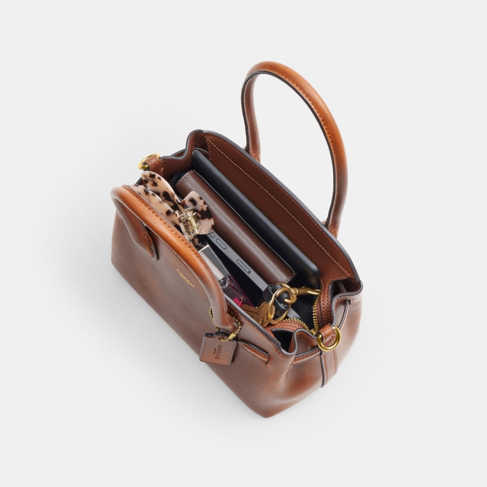 Coach Empire Carryall Bag 21 In Loved Leather - Preorder
