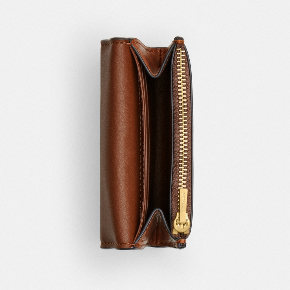 Coach Essential Flap Card Case In Loved Leather - Preorder