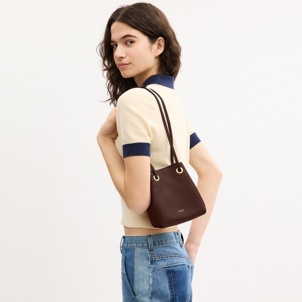 Coach Outlet Jade Drawstring Bag - Preorder