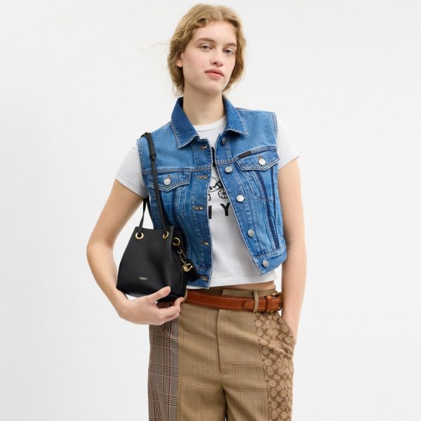 Coach Outlet Jade Drawstring Bag - Preorder