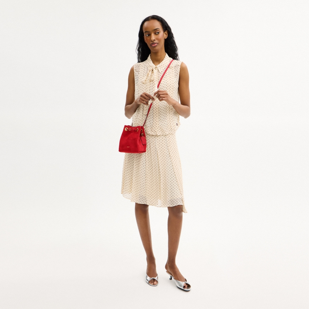 Coach Outlet Jade Drawstring Bag - Preorder
