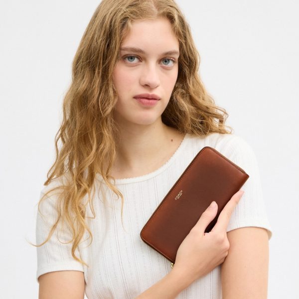 Coach Slim Accordion Zip Wallet In Loved Leather - Preorder