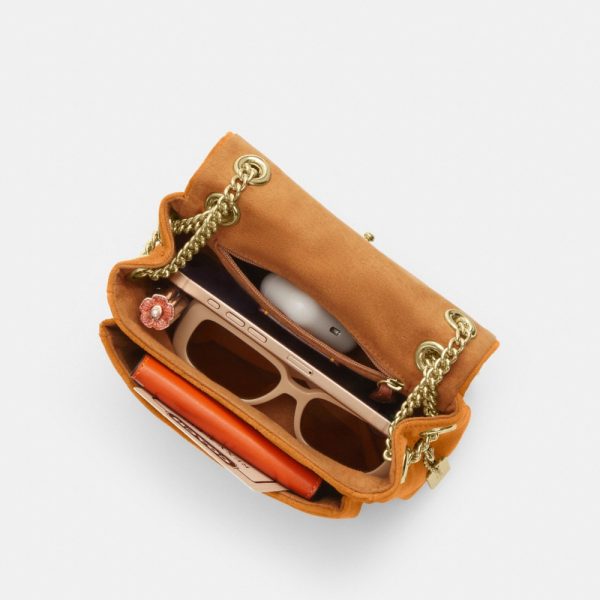 Coach Outlet Elodie Crossbody Bag 18 With Quilting - Preorder