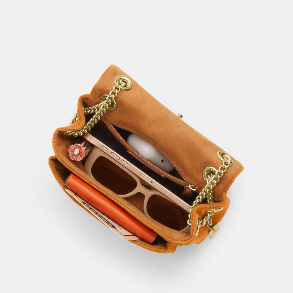 Coach Outlet Elodie Crossbody Bag 18 With Quilting - Preorder