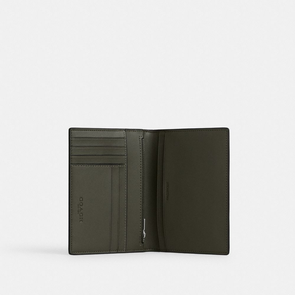 Coach Outlet Passport Card Case In Signature Camo Print - Preorder