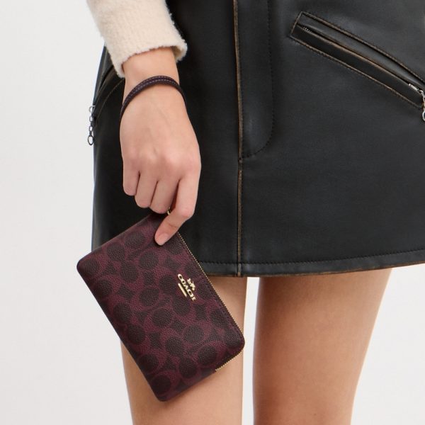 Coach Outlet Corner Zip Wristlet In Signature Canvas - Preorder