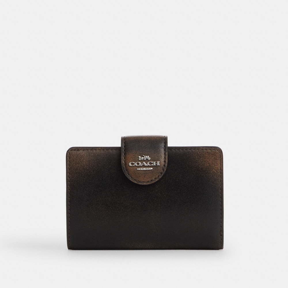 Coach Outlet Medium Corner Zip Wallet In Loved Leather - Preorder