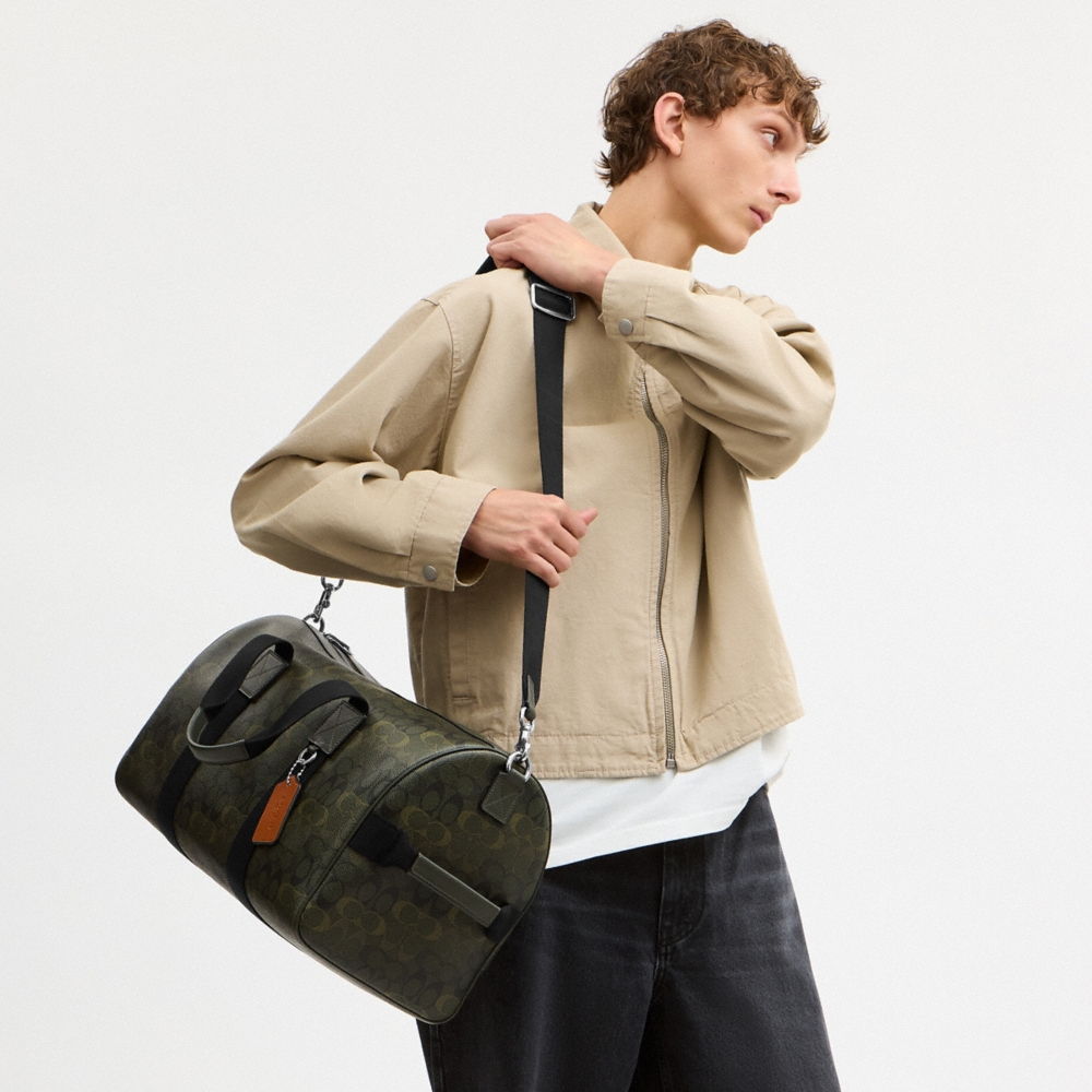 Coach Outlet Explorer Duffle Bag 45 In Signature Camo Print - Preorder