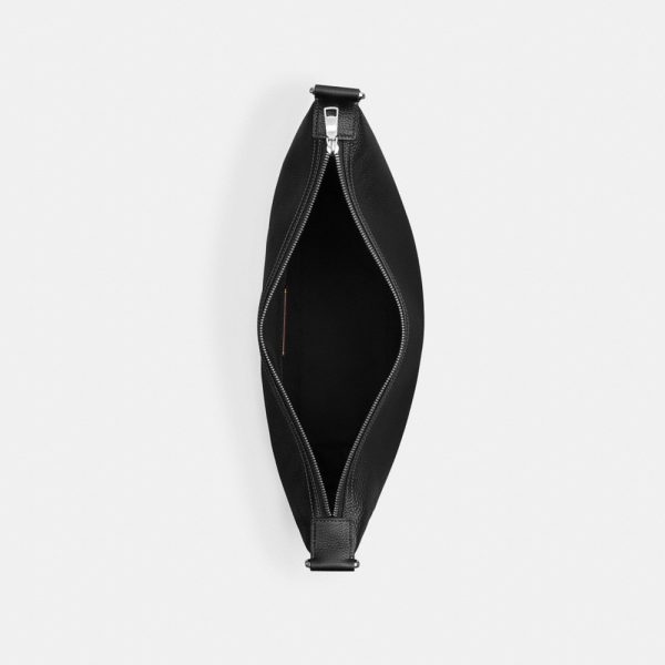 Coach Outlet Finn Hobo Bag 32 - Preorder