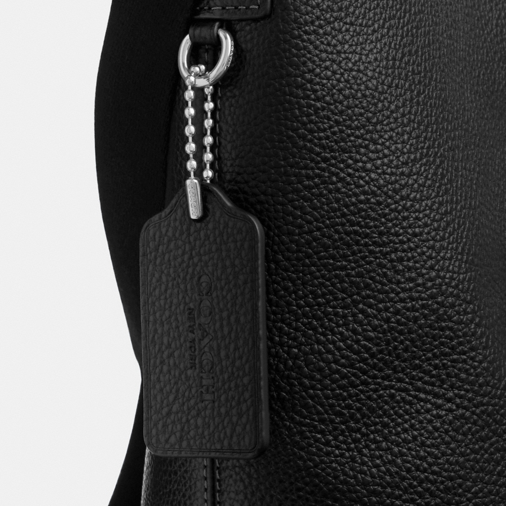 Coach Outlet Finn Hobo Bag 32 - Preorder