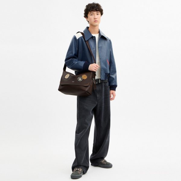 Coach Outlet Ludlow Messenger Bag In Loved Leather With Stickers - Preorder