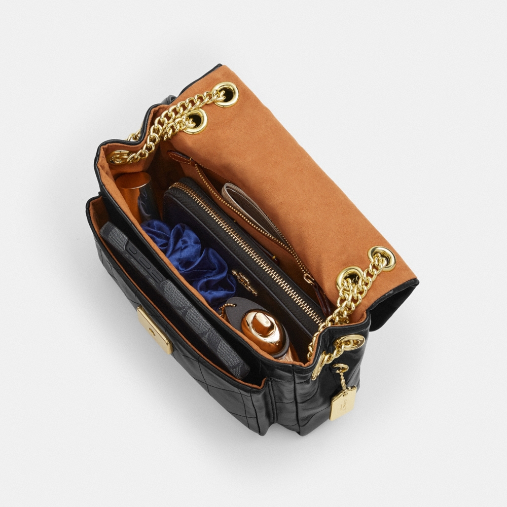 Coach Outlet Elodie Crossbody Bag 24 With Quilting - Preorder