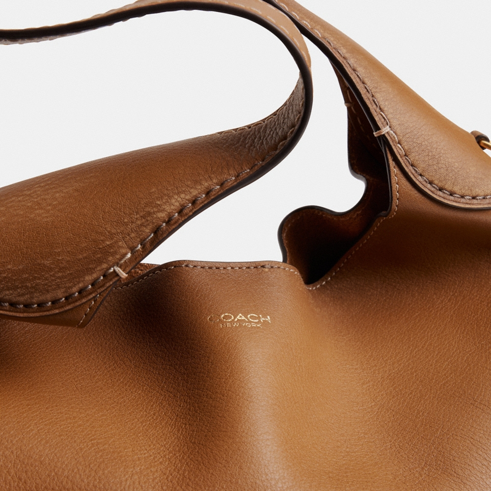 Coach Brooklyn Shoulder Bag 34 In Loved Leather - Preorder