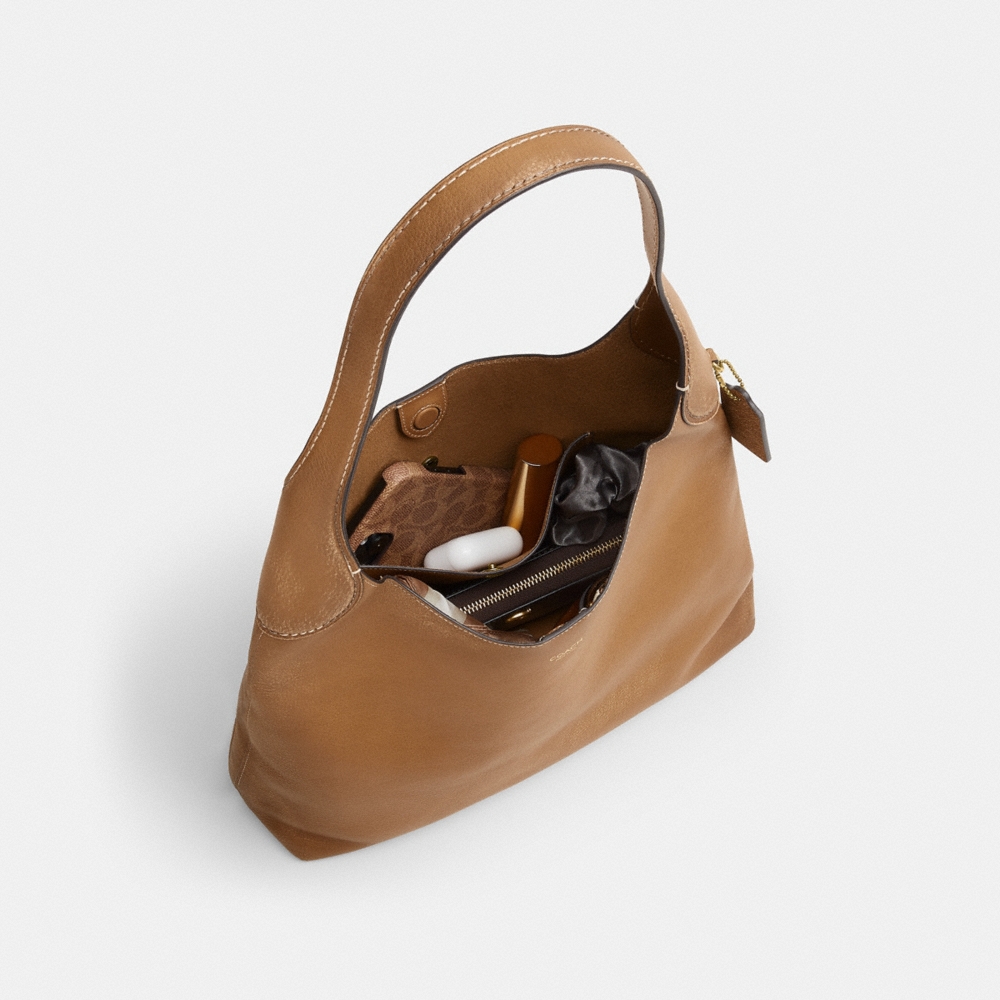 Coach Brooklyn Shoulder Bag 34 In Loved Leather - Preorder