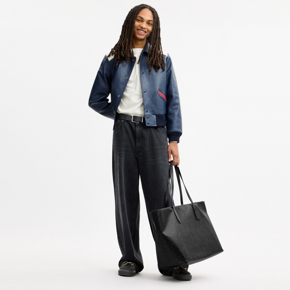 Coach Outlet City Tote Bag 47 In Signature Cotton - Preorder