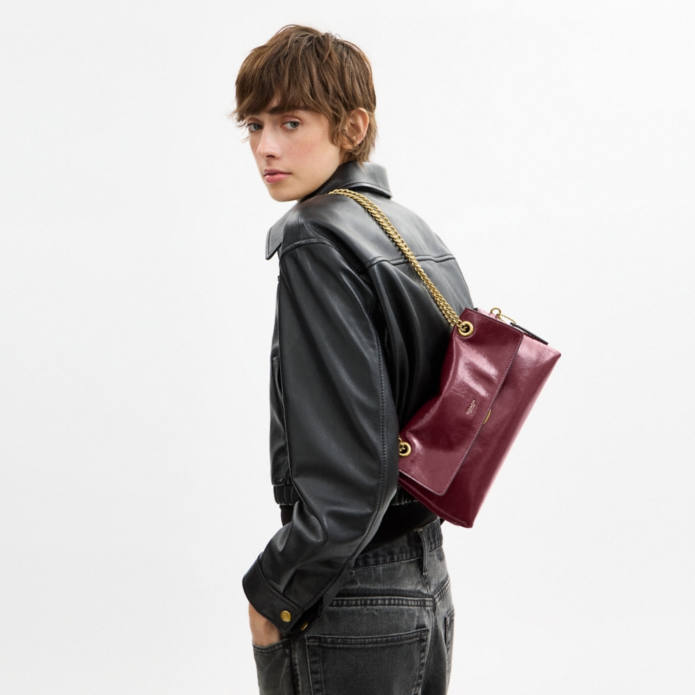 Coach Chelsea Shoulder Bag 26 With Chain - Preorder