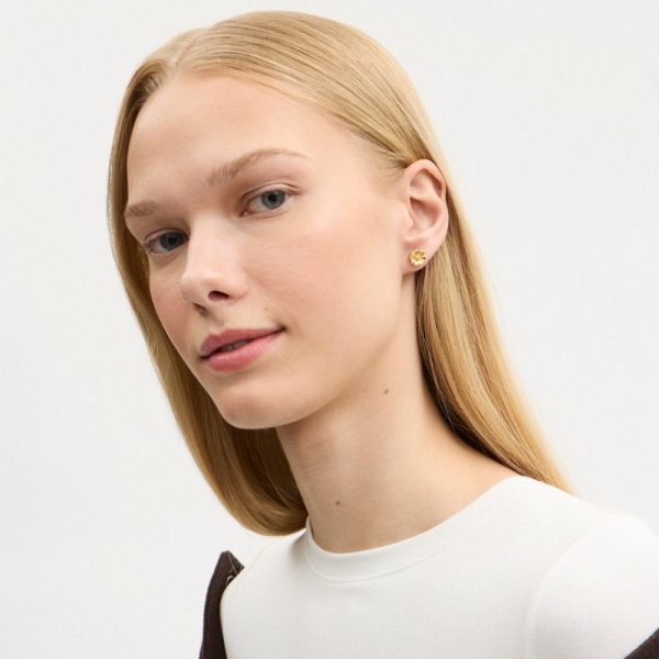 Coach Outlet Tea Rose Stud Earrings - Preorder