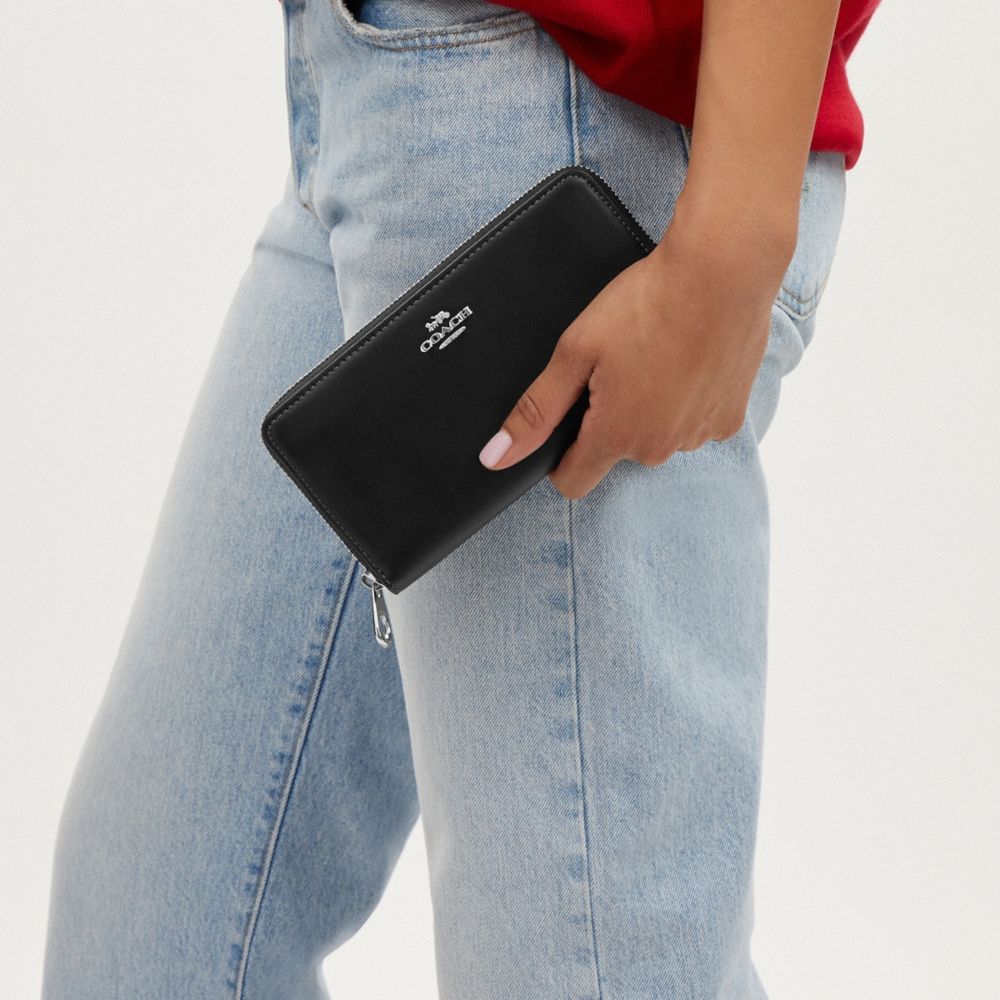 Coach Outlet Long Zip Around Wallet - Preorder