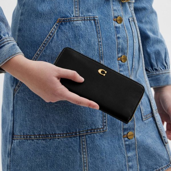 Coach Outlet Essential Slim Accordion Zip Wallet - Preorder