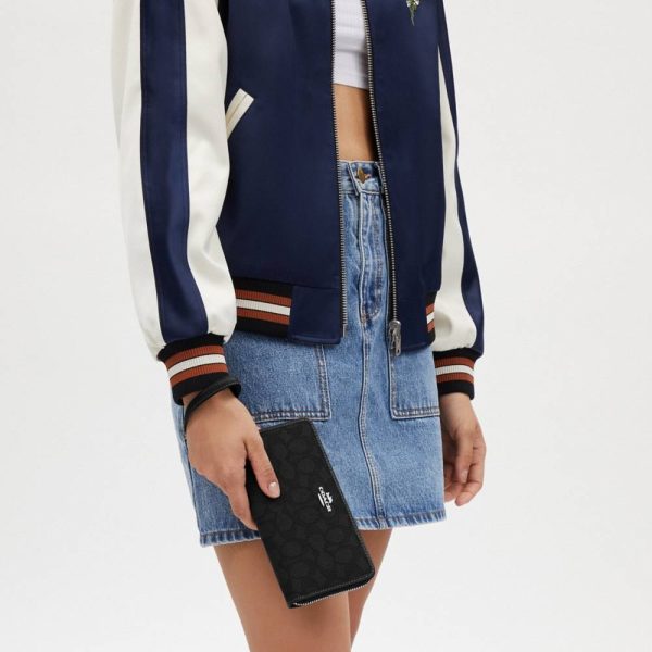Coach Outlet Long Zip Around Wallet In Signature Jacquard - Preorder