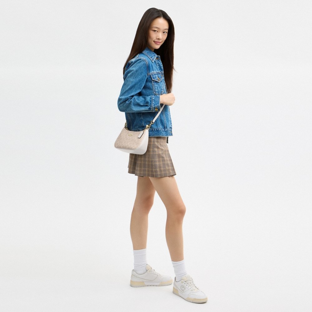 Coach Outlet Teri Shoulder Bag In Signature Canvas - Preorder