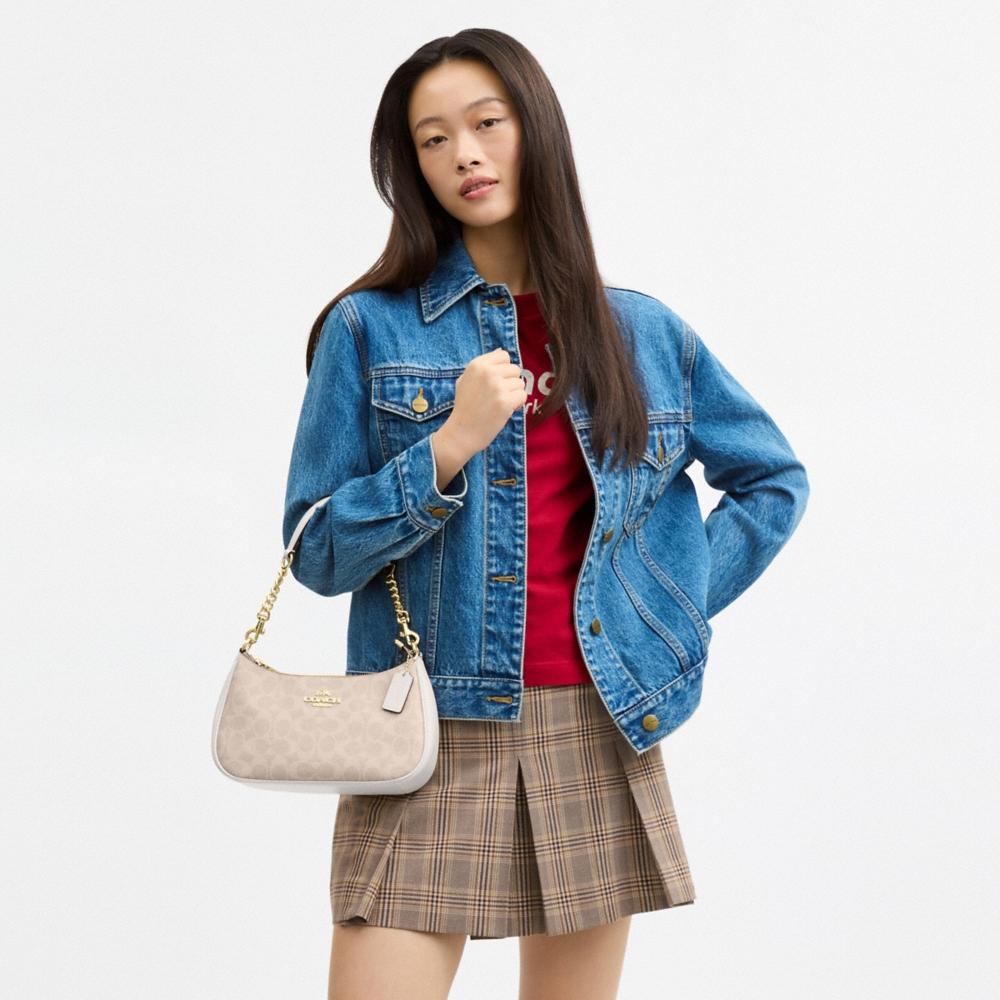 Coach Outlet Teri Shoulder Bag In Signature Canvas - Preorder