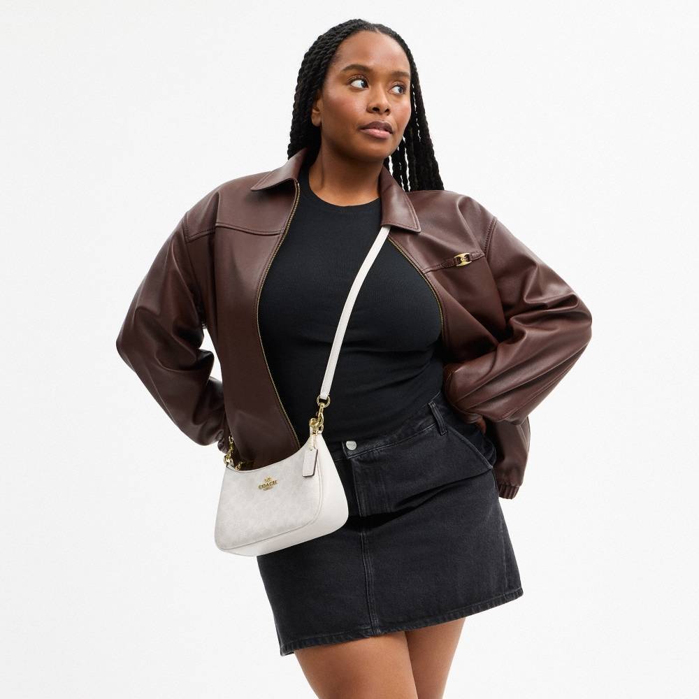 Coach Outlet Teri Shoulder Bag In Signature Canvas - Preorder