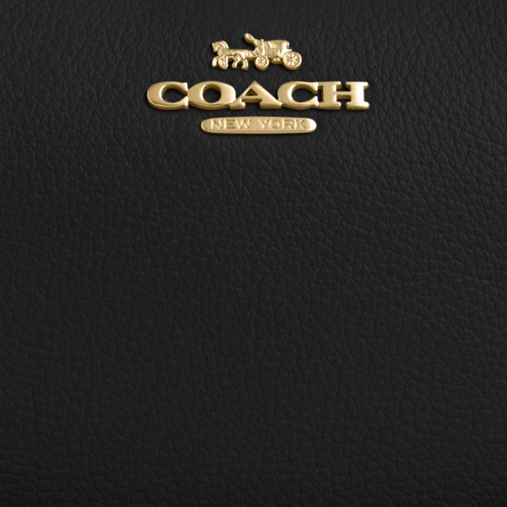 Coach Outlet Teri Shoulder Bag - Preorder