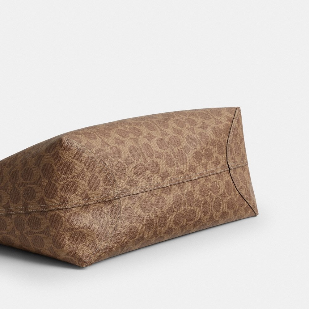 Coach Outlet City Tote Bag In Signature Canvas - Preorder