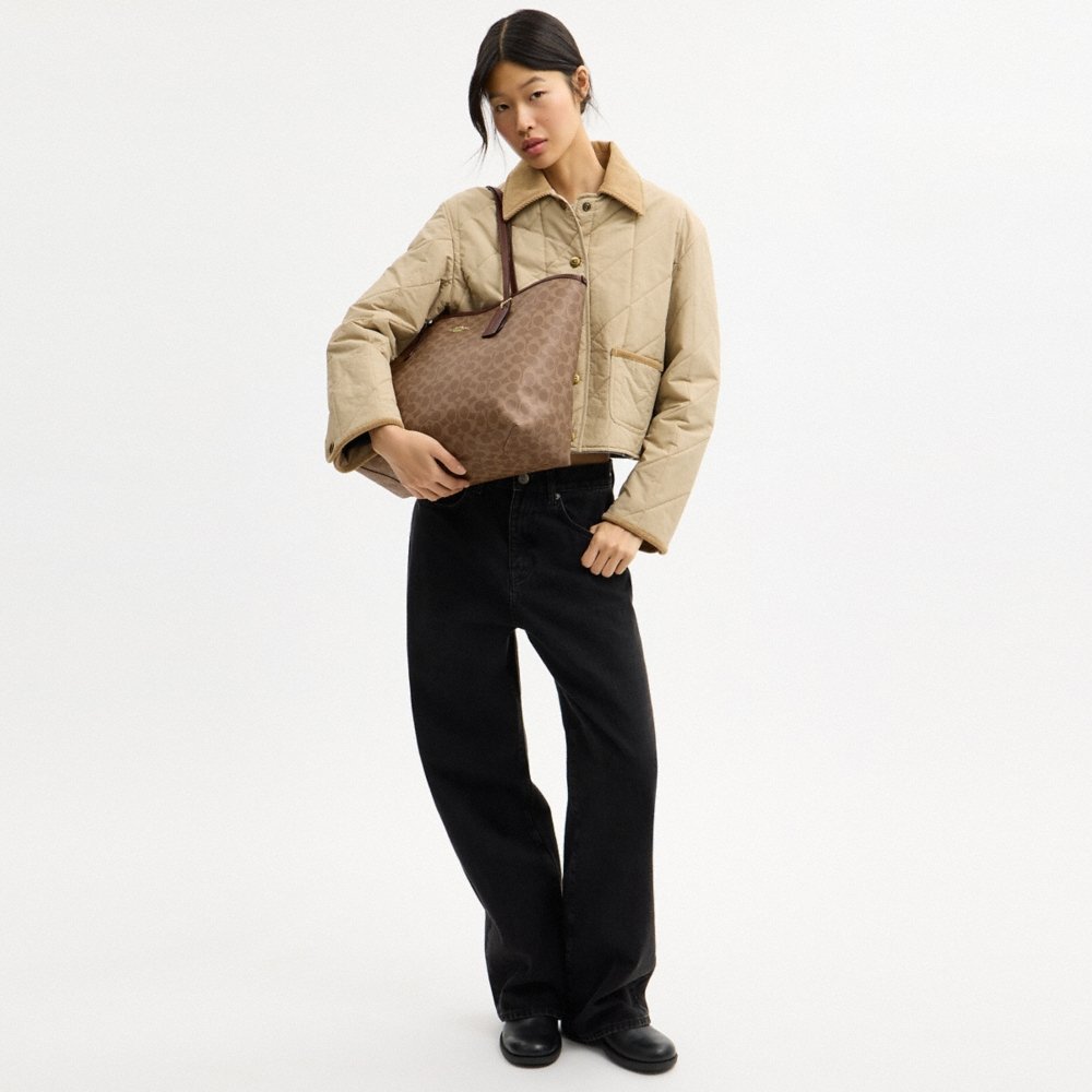 Coach Outlet City Tote Bag In Signature Canvas - Preorder