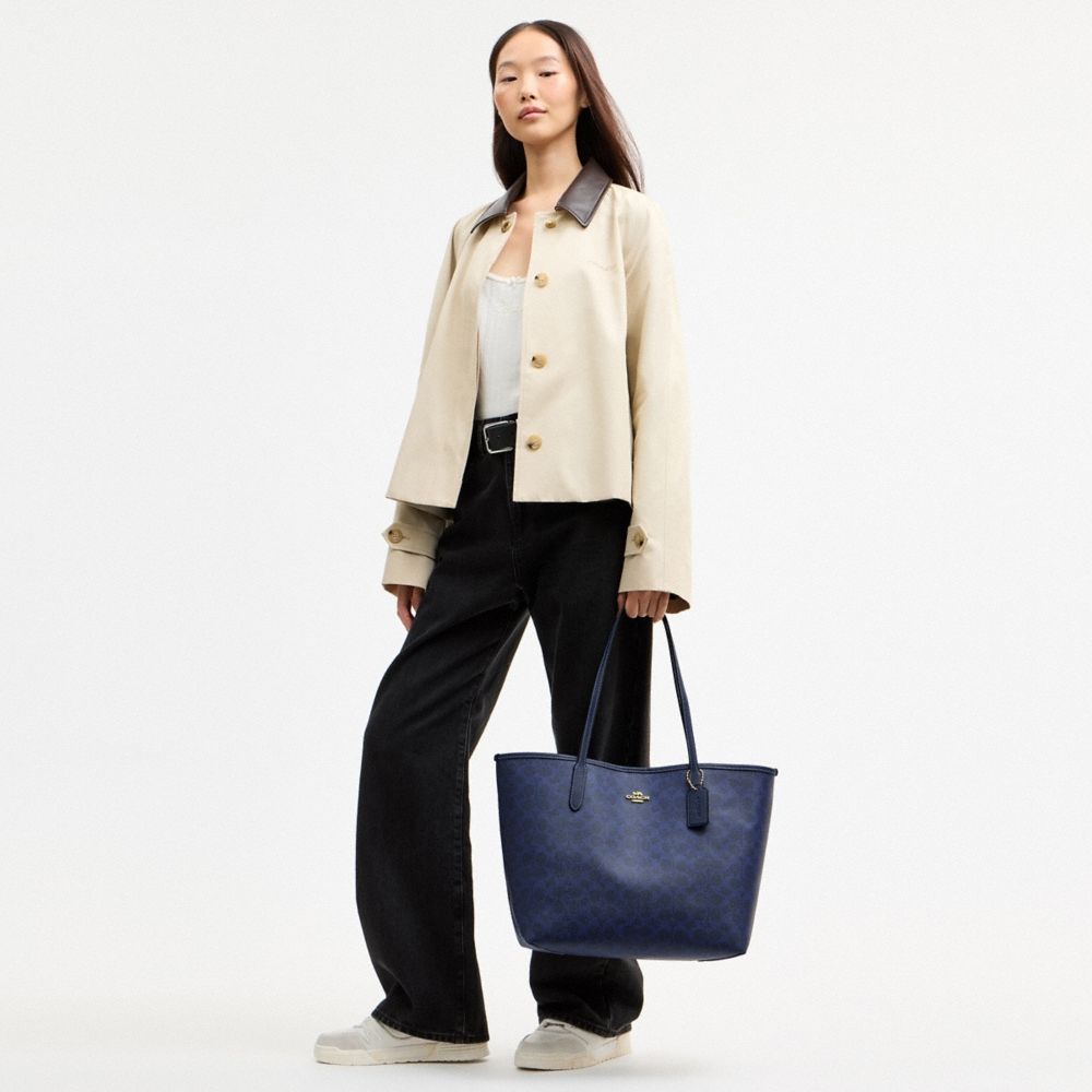 Coach Outlet City Tote Bag In Signature Canvas - Preorder