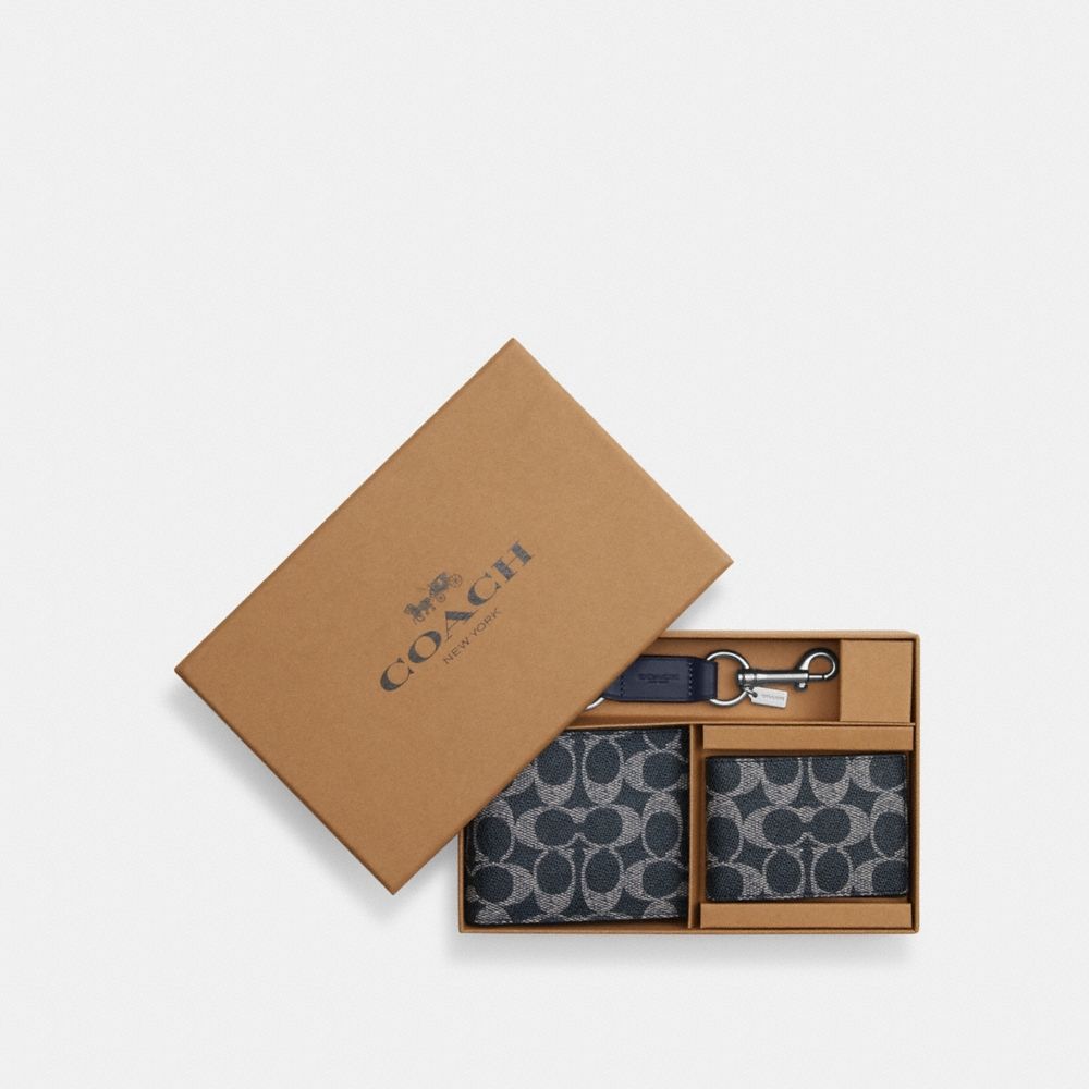 Coach Outlet Boxed 3-In-1 Wallet Gift Set In Signature Canvas - Preorder