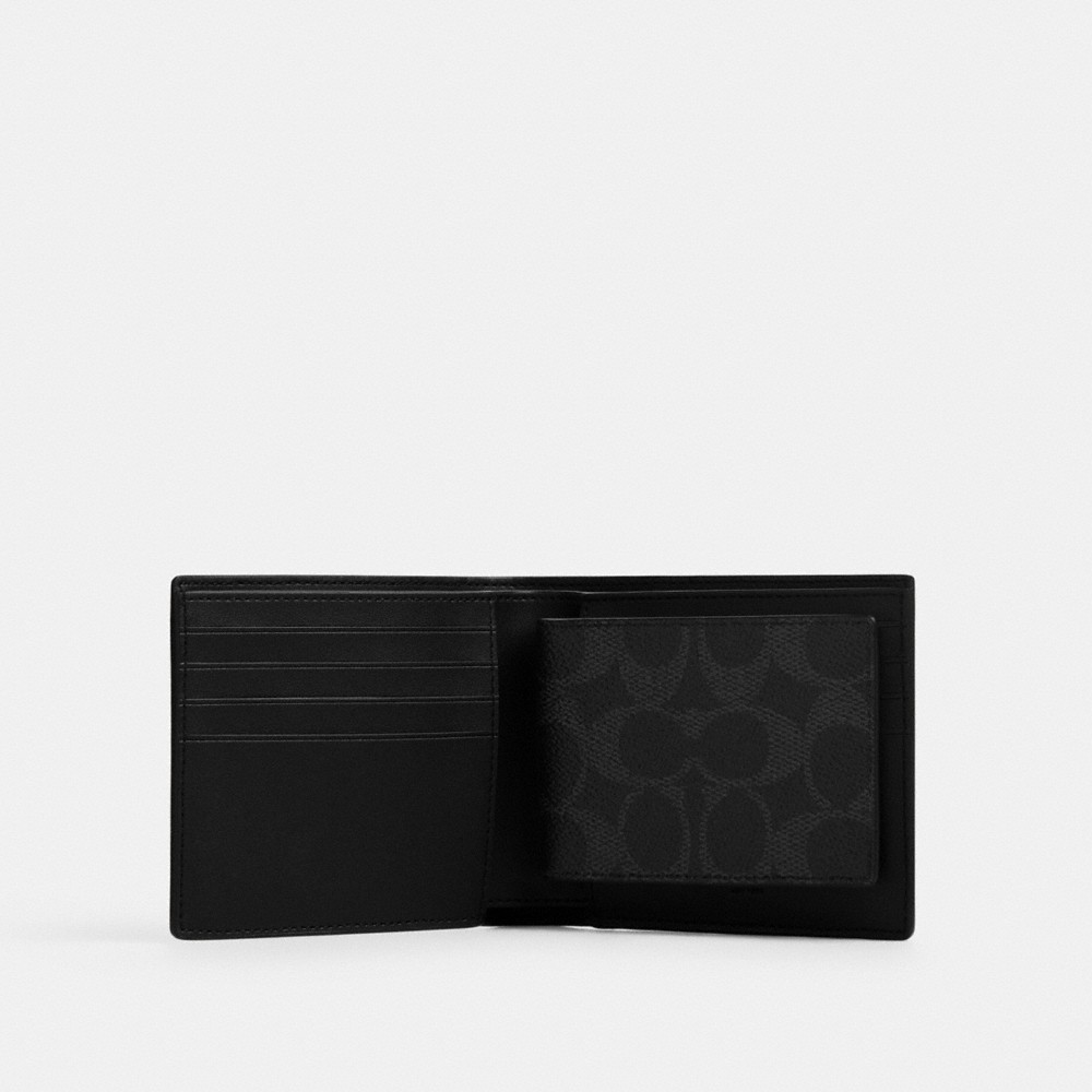 Coach Outlet 3-In-1 Wallet In Signature Canvas - Preorder