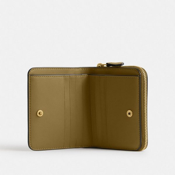 Coach Outlet New York Billfold Wallet - Preorder
