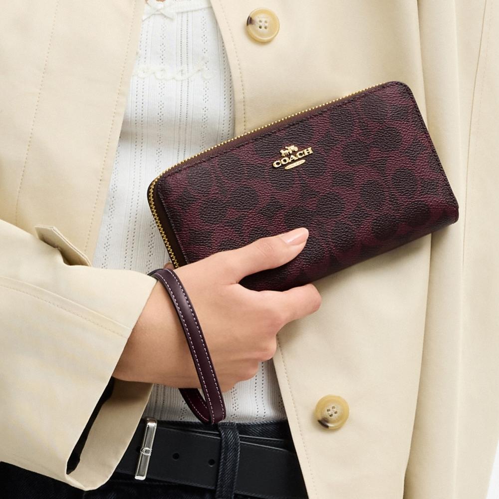 Coach Outlet Long Zip Around Wallet In Signature Canvas - Preorder